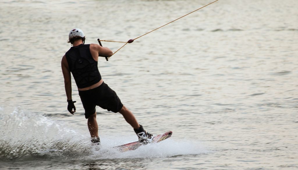 -_0001_WAKEBOARD