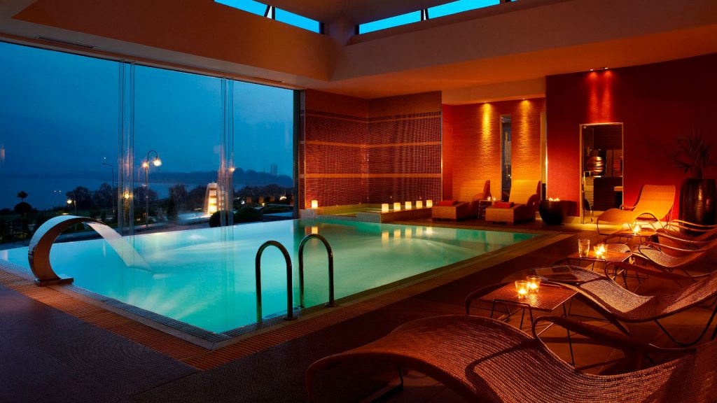 -_0000_17 indoor heated swimming pool