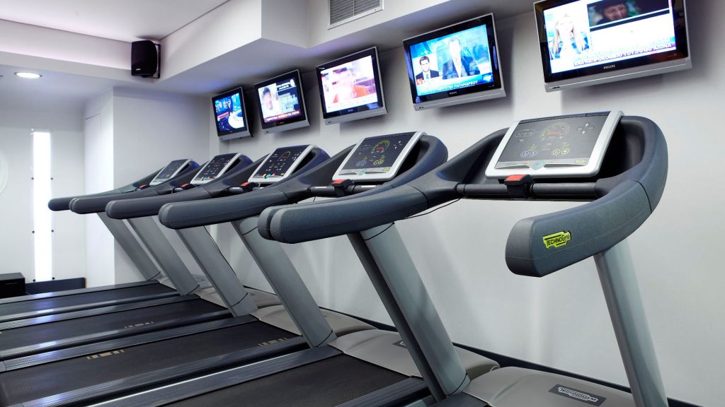 -_0019_20 Gym